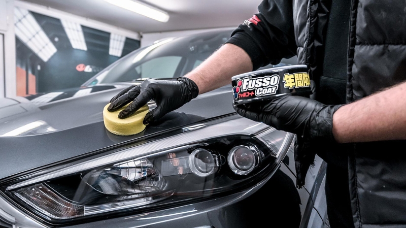 SOFT99 Fusso Coat 12M Dark Wachs 200g + Extreme Gloss Kiwami Wax Dark 200g + Liquid Elements Waxer